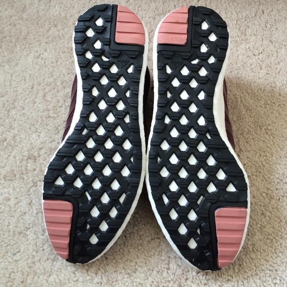 NEW ADIDAS ROCKETBOOST - Picture 2 of 2