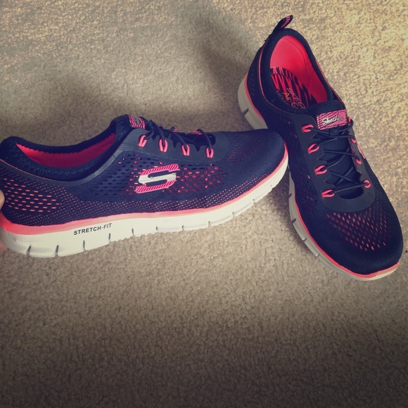 Skechers- Air cooled- Memory Foam