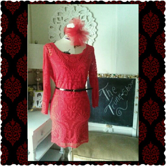 SALE🌟EXPRESS Red Lace dress LARGE & X LARGE NWT