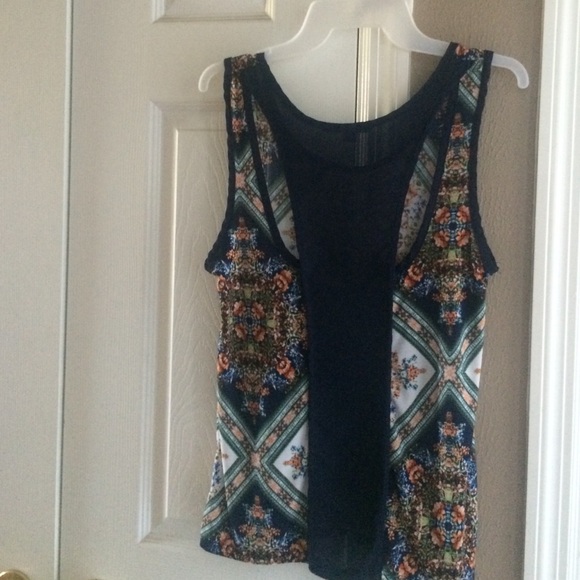 Tank top - Picture 2 of 4