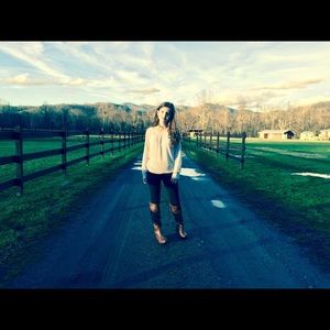 Meet your Posher, Anne