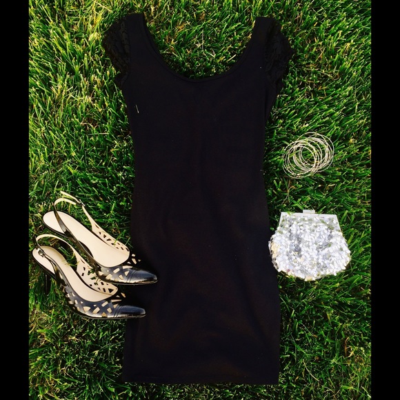 Wet Seal Black Lace-Sleeve Bodycon Dress