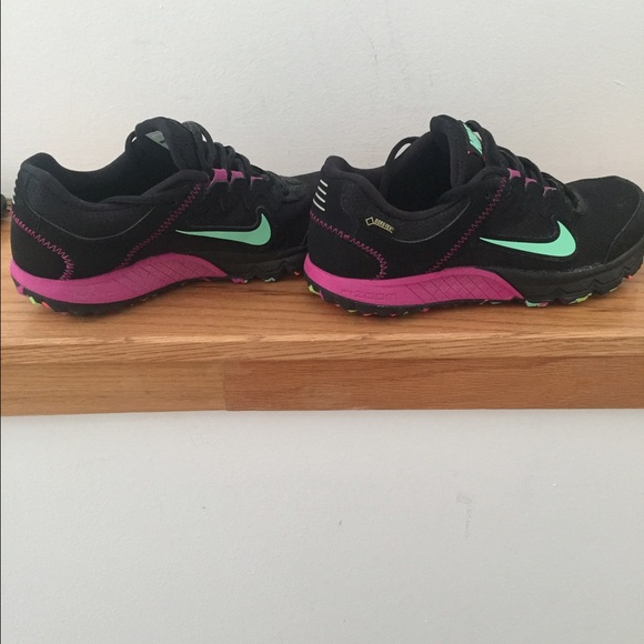 Super cool trek Nikes. Worn once!