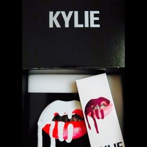 Unused Kylie Lip Kit "Kourt K"