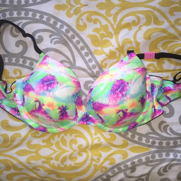 Brand new VS Pink Bra