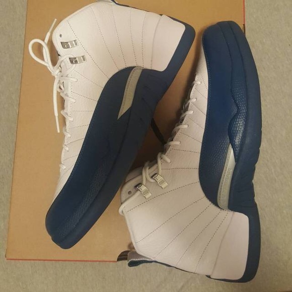 Air Jordan retro 12 French blues  *MULTIPLE SIZES* - Picture 1 of 4