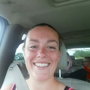 Meet your Posher, Crystal