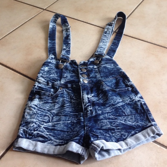 High top farmers shorts - Picture 1 of 3