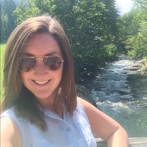 Meet your Posher, Stephanie