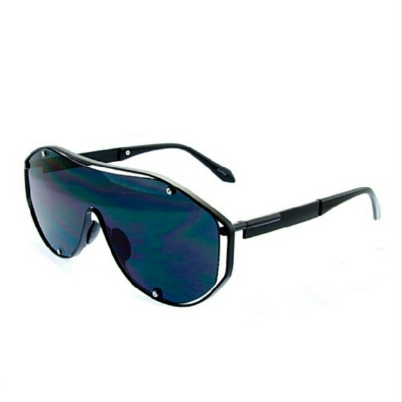 Sunglasses - Picture 2 of 4