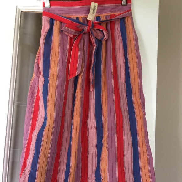 aerie Dresses & Skirts - Aerie brand size XS striped skirt w/ sash