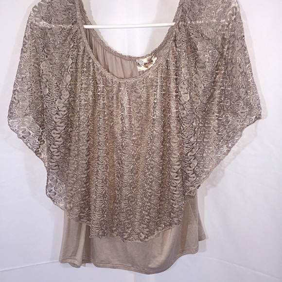 Blouse top
