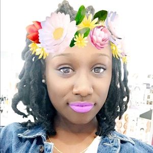 Meet your Posher, Denisha