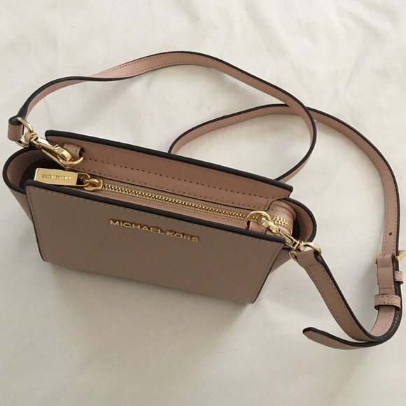 🚫SOLD🚫NWT Michael Kors Selma Mini - Picture 2 of 4