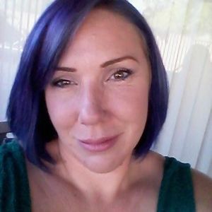 Meet your Posher, Valerie