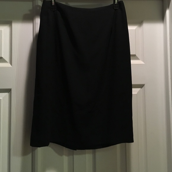Ellen Tracy black pencil skirt