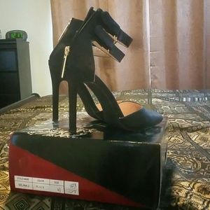 Georgeous high heeled shoes