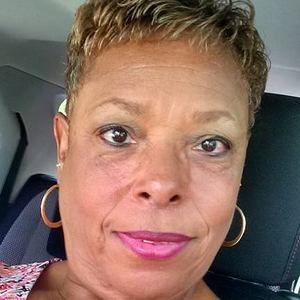 Meet your Posher, Beverly