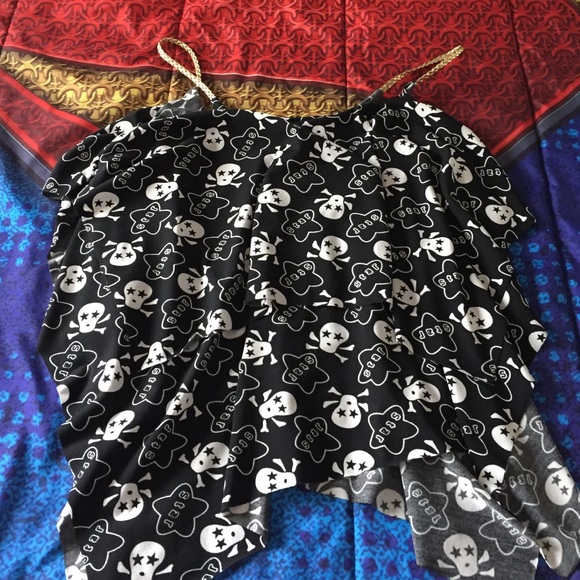 Tops - Black skeleton top