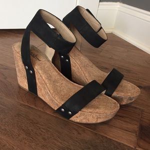 SOLD 9.5 LUCKY BRAND black wedge sandals
