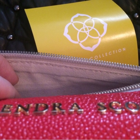 NWOT*Kendra Scott Pouch - Picture 5 of 5