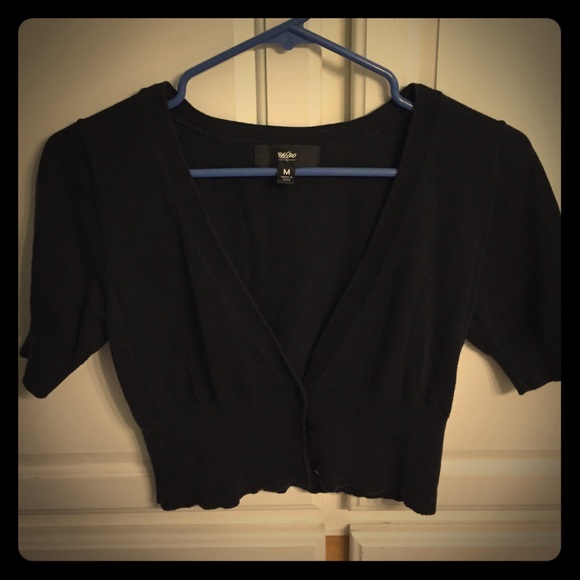 Black short cardigan/shrug