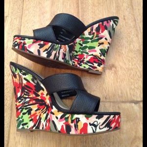 Steve Madden platform wedges