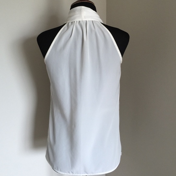 ❗️SOLD❗️EUC Sheer Off White Blouse - Picture 3 of 4