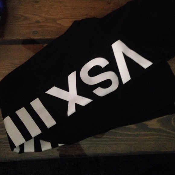 NWOT VSX Sports set - Picture 3 of 4