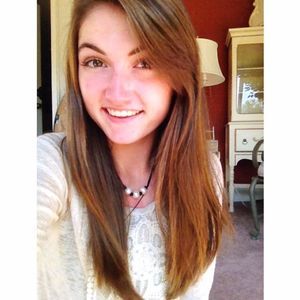 Meet your Posher, Olivia