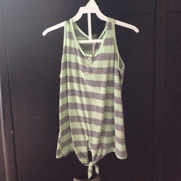 Tank top - Picture 1 of 2