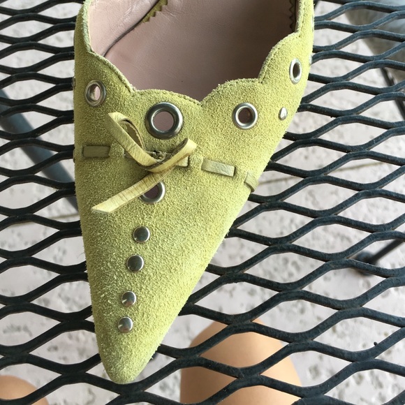 Additional pics of Prada heels