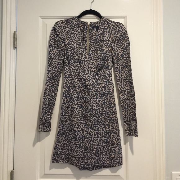 FCUK LOW NECKLINE V STYLE MINI LEOPARD DRESS