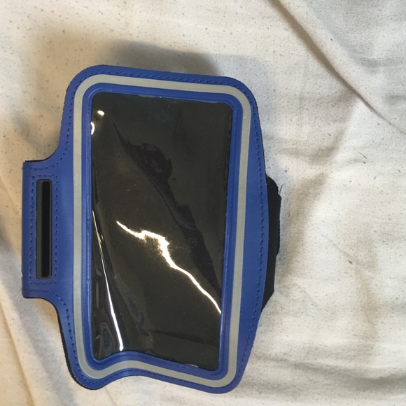 Exercise arm band