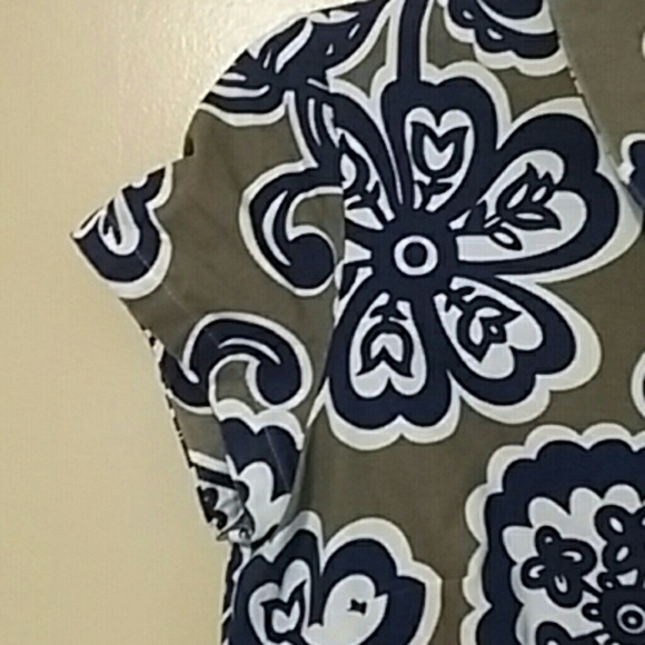 Dress - Picture 4 of 4