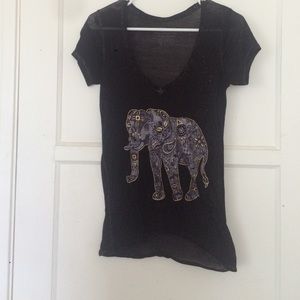 Black knit Elephant tee
