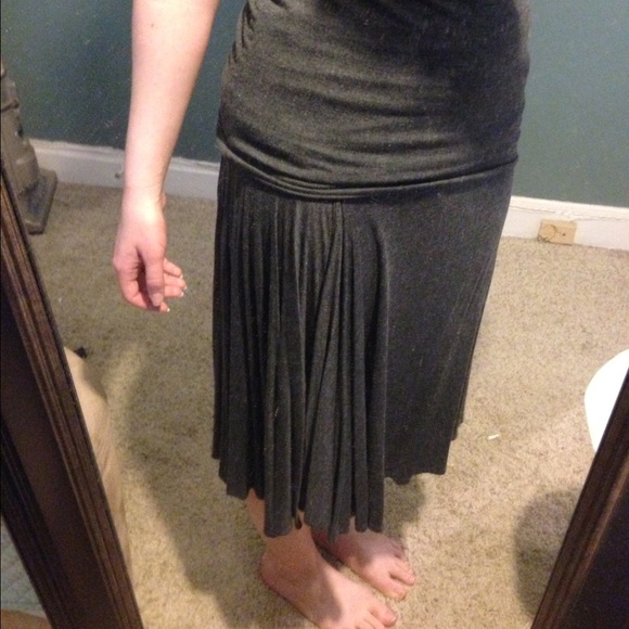Two piece pretty pleated outfit - Picture 4 of 4