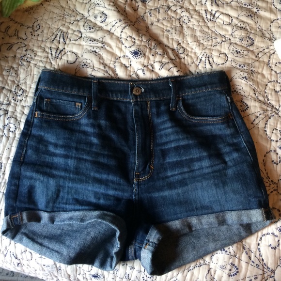 High waisted Hollister jean shorts