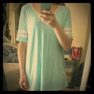 NWT lularoe perfect t size large