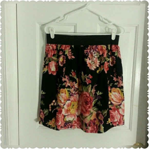 Fun Flirty and Floral