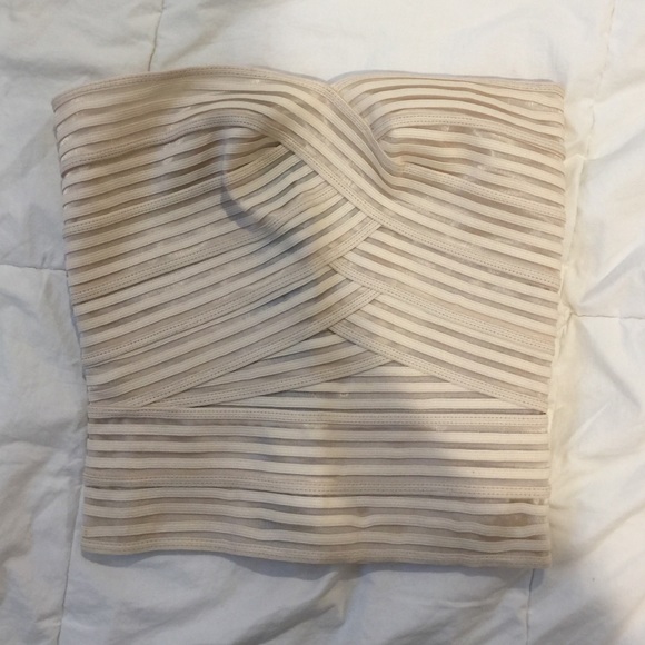 BEACH BUNNY BANDAGE SWEETHEART TOP STRAPLESS