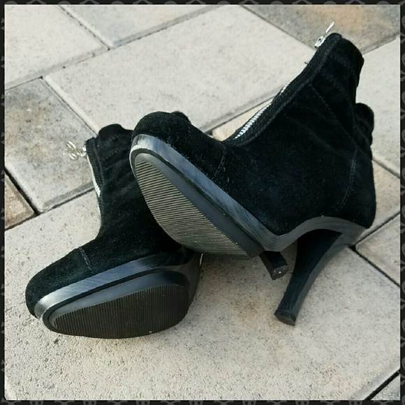 DONATED ~ Michael Kors ▪ Platform Booties - Picture 3 of 5