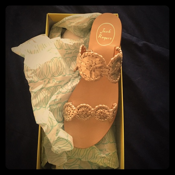 BRAND NEW Jack Rogers "Lauren" sandal in Platinum