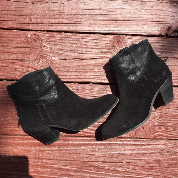 BCBGeneration black suede booties 7.5