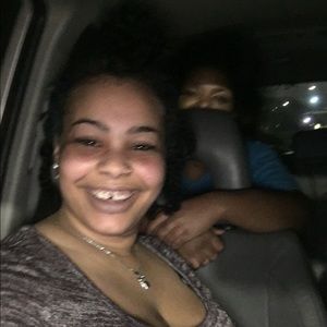 Meet your Posher, Angela