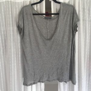 Brandy Melville tshirt