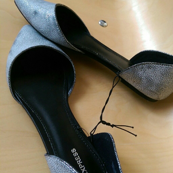 Express Shoes - Express Textured Metallic D'orsay Flats