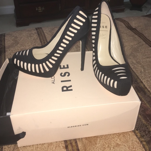 Cute brand new heels