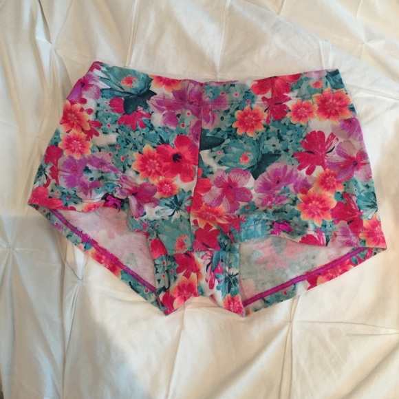 VS PINK boy short undies in floral