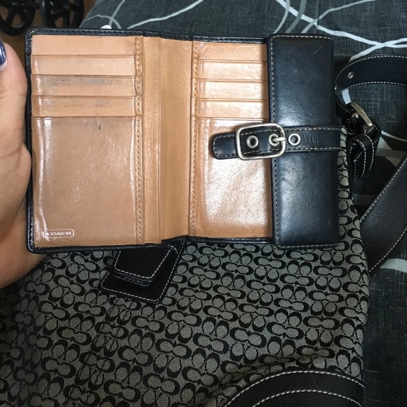 Authentic Coach bag and wallet - Picture 3 of 3
